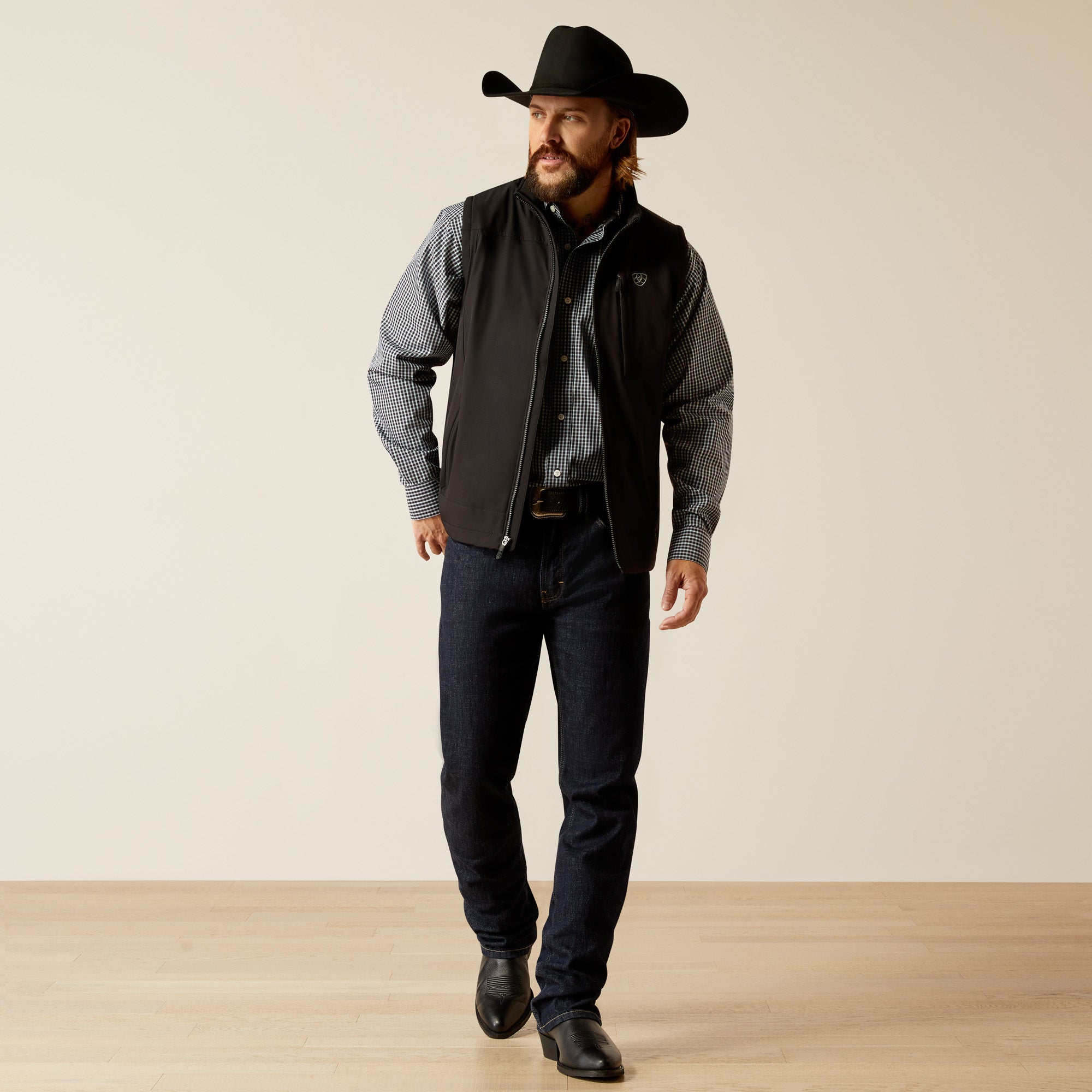 ariat pioneer vest black