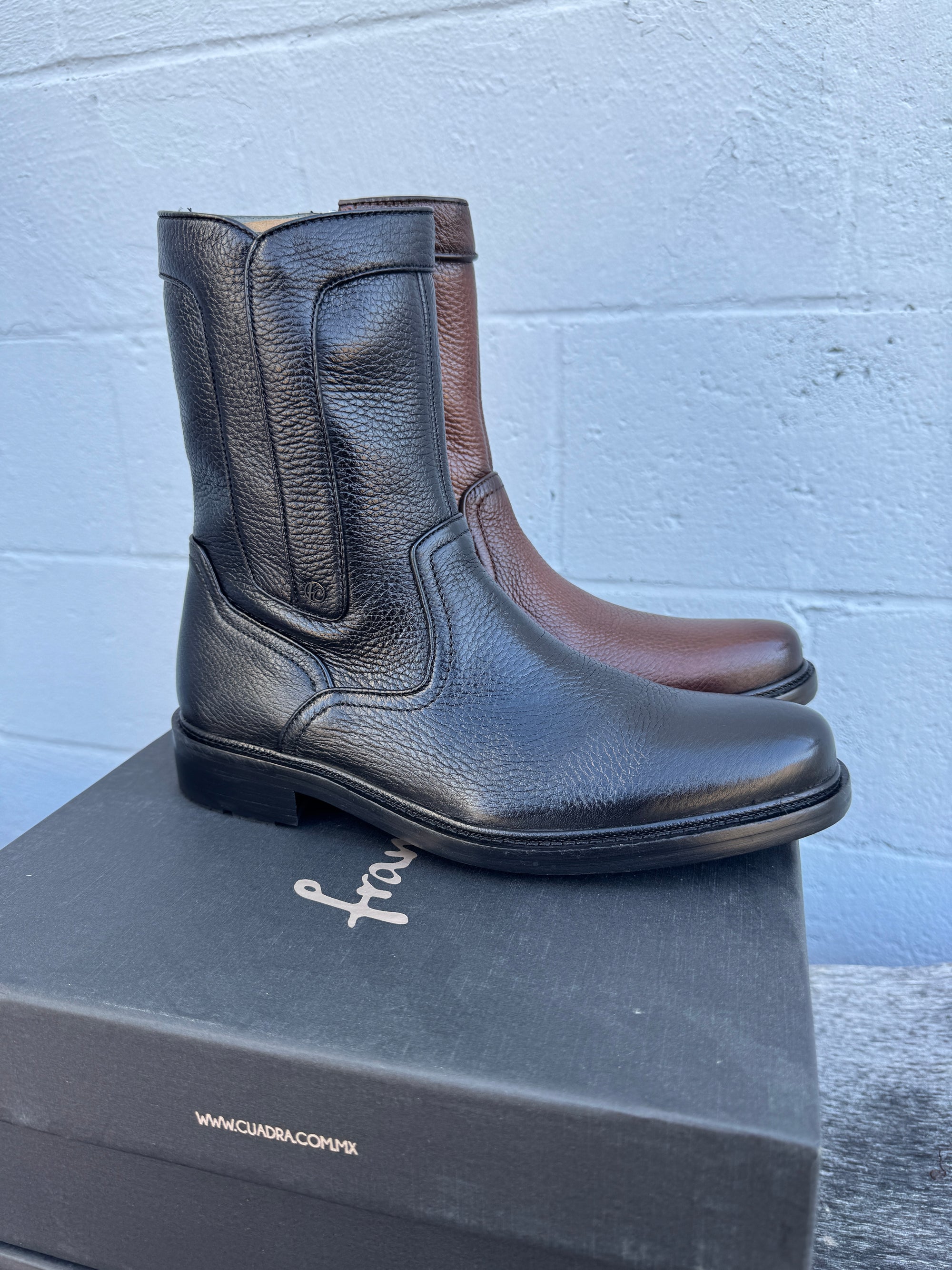 Cuadra Men's Zipper Round Toe Deerskin Black FC662