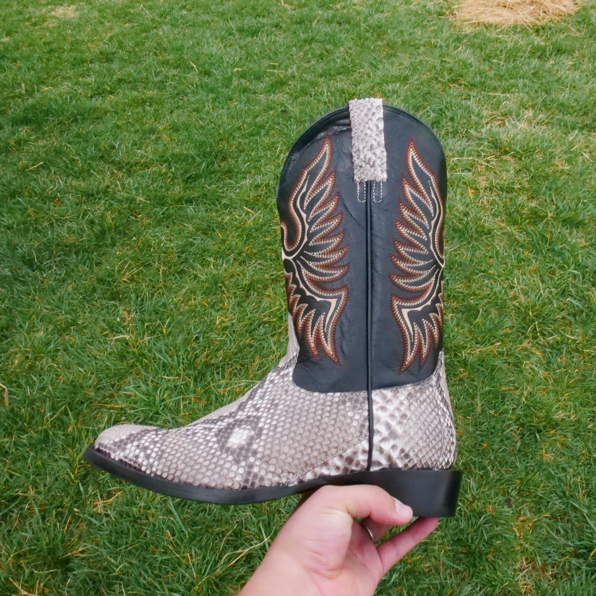 botas de piton para hombre