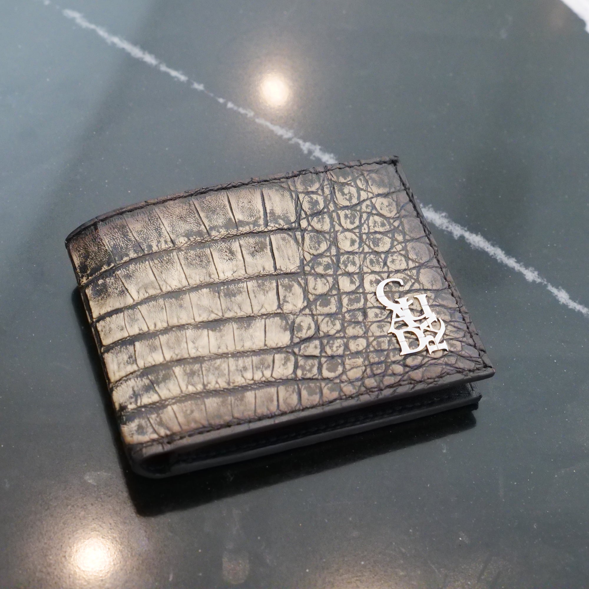 alligator wallet