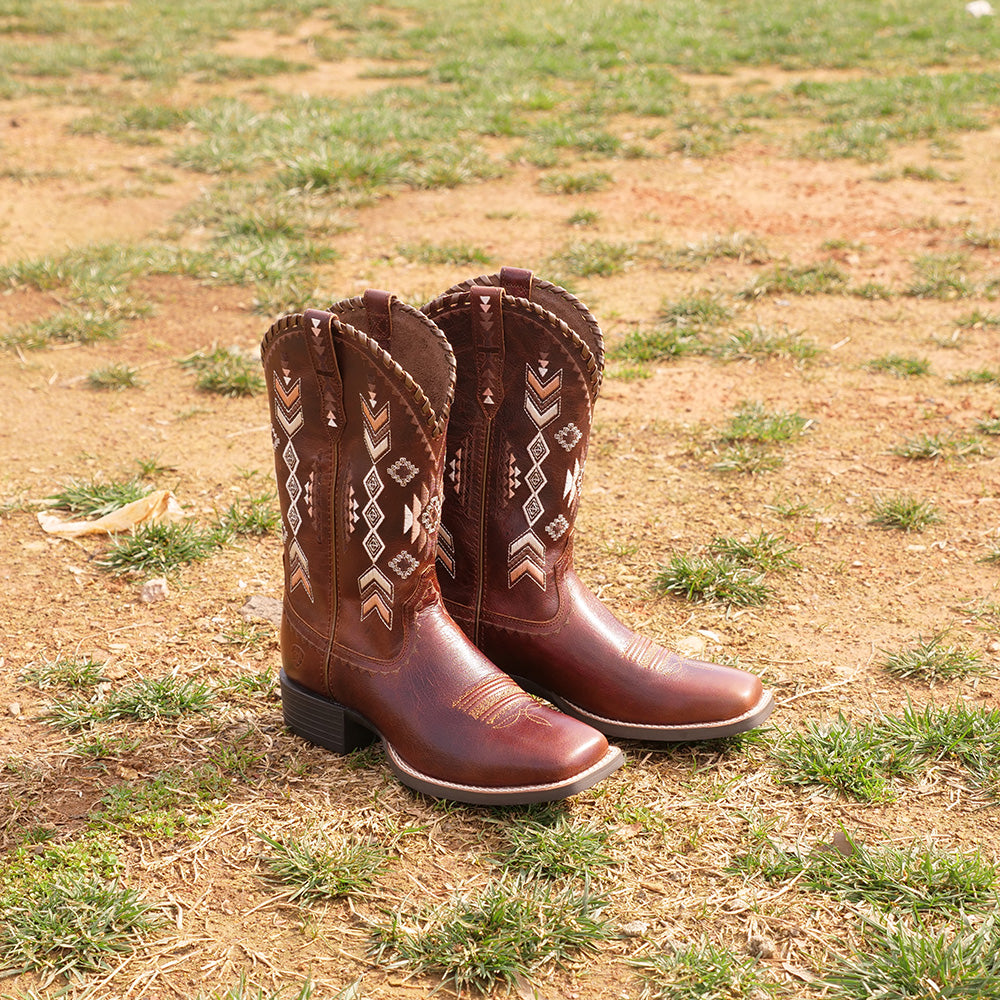 womens cowboy boots brown